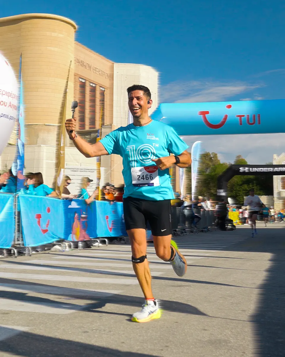Läufer beim TUI Rhodes Marathon