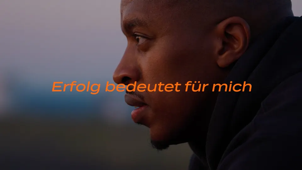 Recruitingfilm für BLU Agency Network: Mann im Profil, Schriftzug „Erfolg bedeutet für mich“